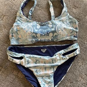 Roxy bikini set